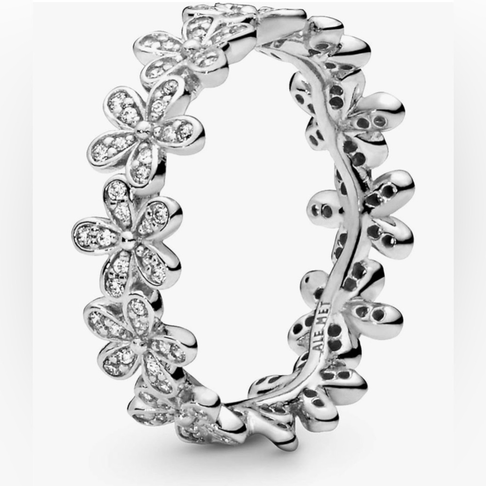 PANDORA Daisy Flower Ring - Sterling Silver Ring for Women